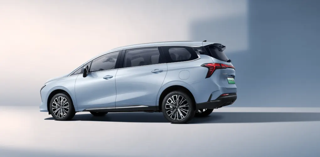 U-TOUR PHEV — profil nadwozia