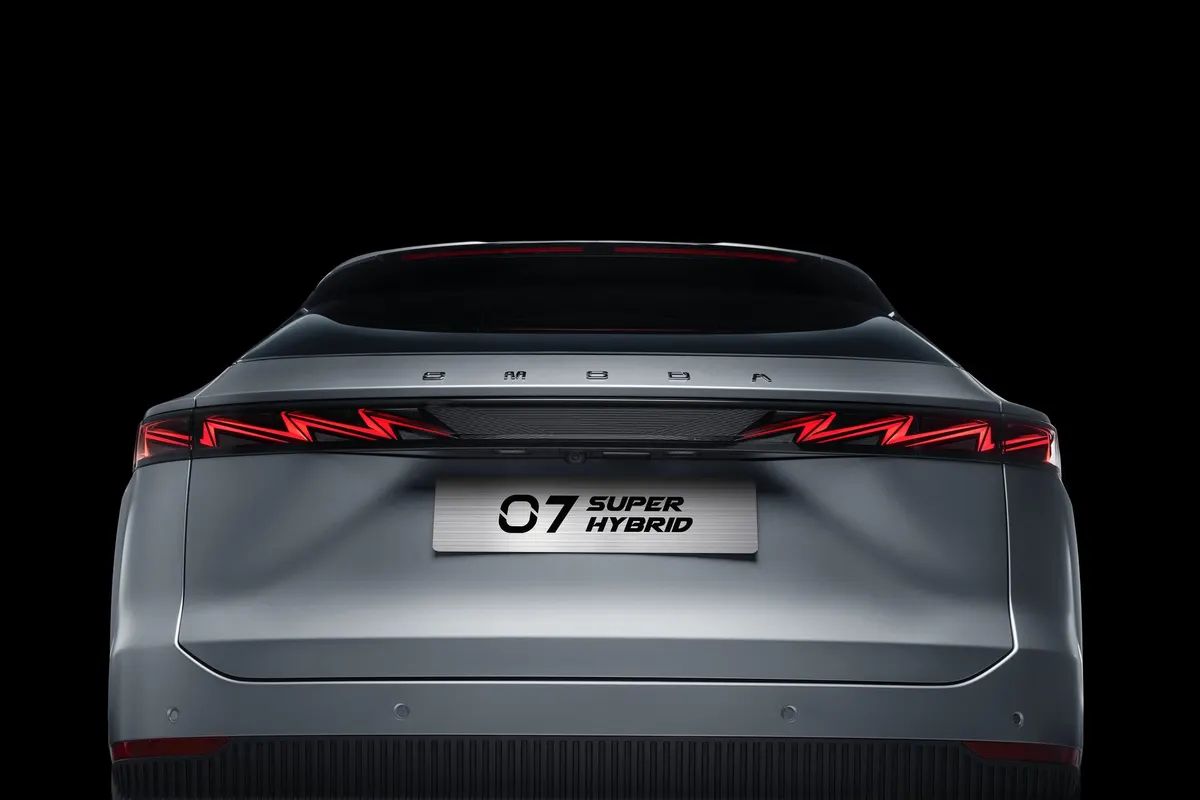 Omoda 7 Super Hybrid — tył
